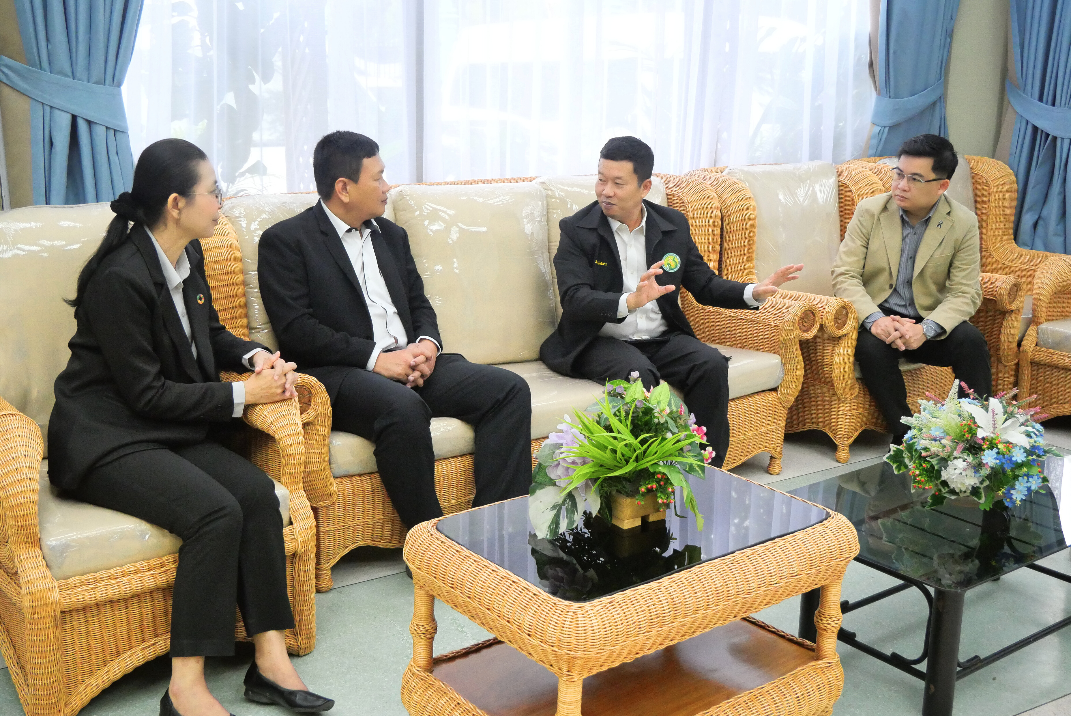 title - ส.ป.ก. จัดโครงการฝึกอบรมเชิงปฏิบัติการหลักสูตร “การเพิ่มทักษะ และเพิ่มประสิทธิภาพการดำเนินงาน อาสาสมัครปฏิรูปที่ดินเพื่อเกษตรกรรม (อสปก.)”